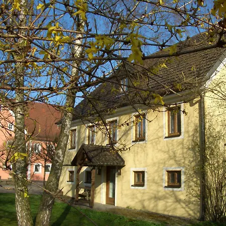 Pilgerhaus Bergen * 多瑙河畔诺伊堡