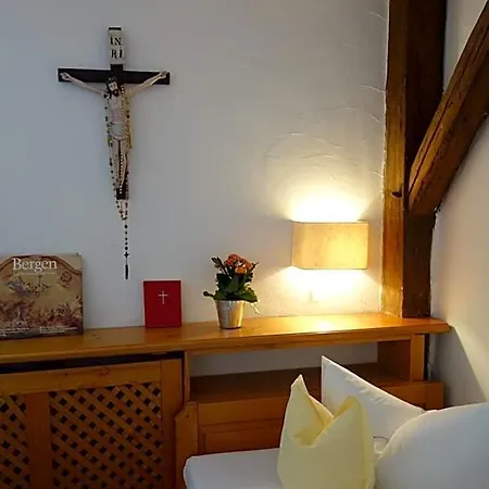 بيت ريفي Pilgerhaus Bergen نوبورغ آن دي دوناو