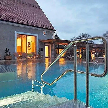 Pilgerhaus Bergen * نوبورغ آن دي دوناو