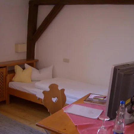 Pilgerhaus Bergen * نوبورغ آن دي دوناو